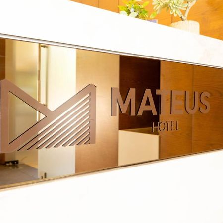 Mateus Hotel & Pool Джуния Екстериор снимка