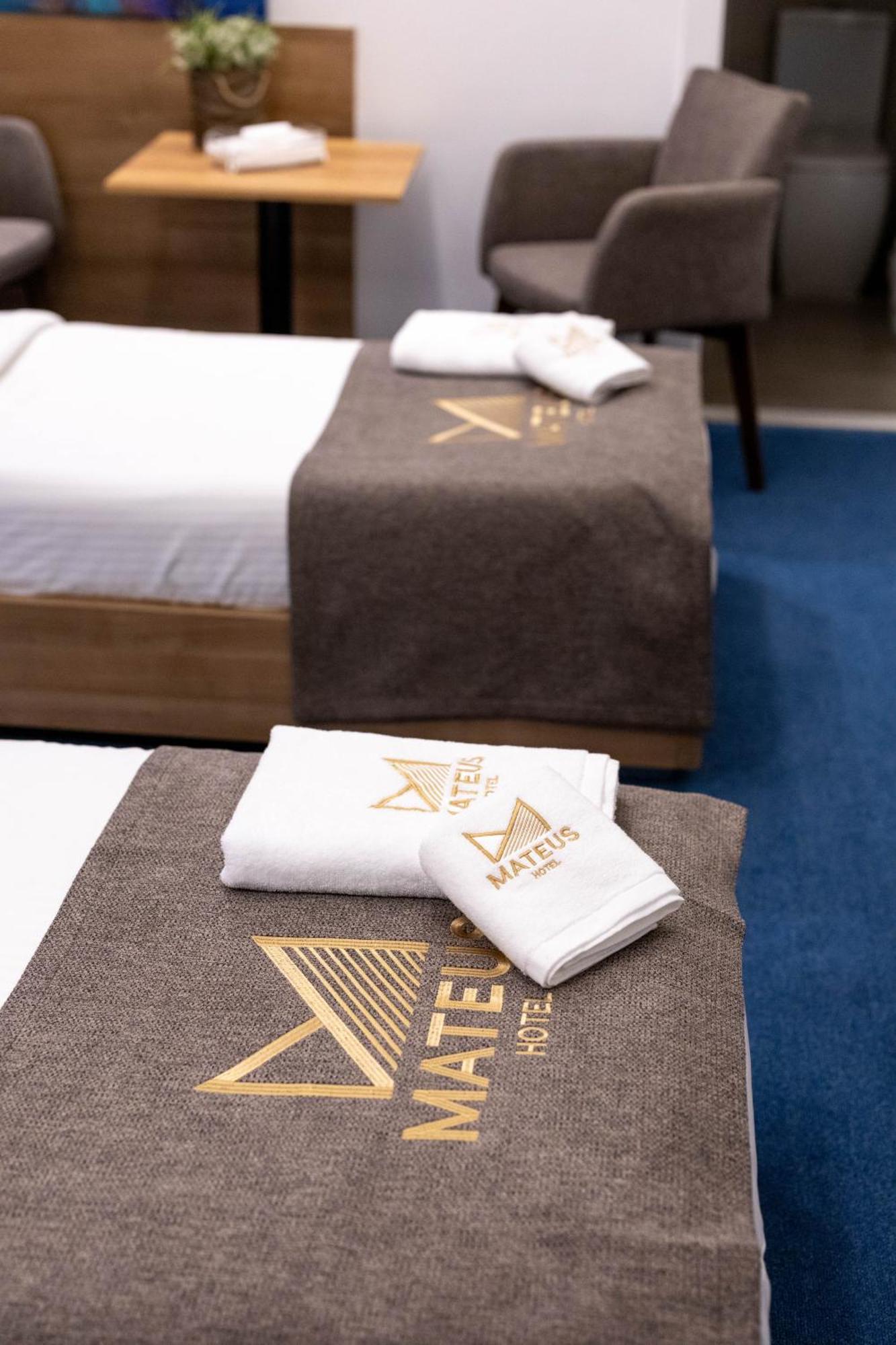 Mateus Hotel & Pool Джуния Екстериор снимка