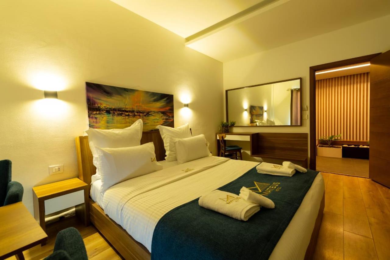 Mateus Hotel & Pool Джуния Екстериор снимка